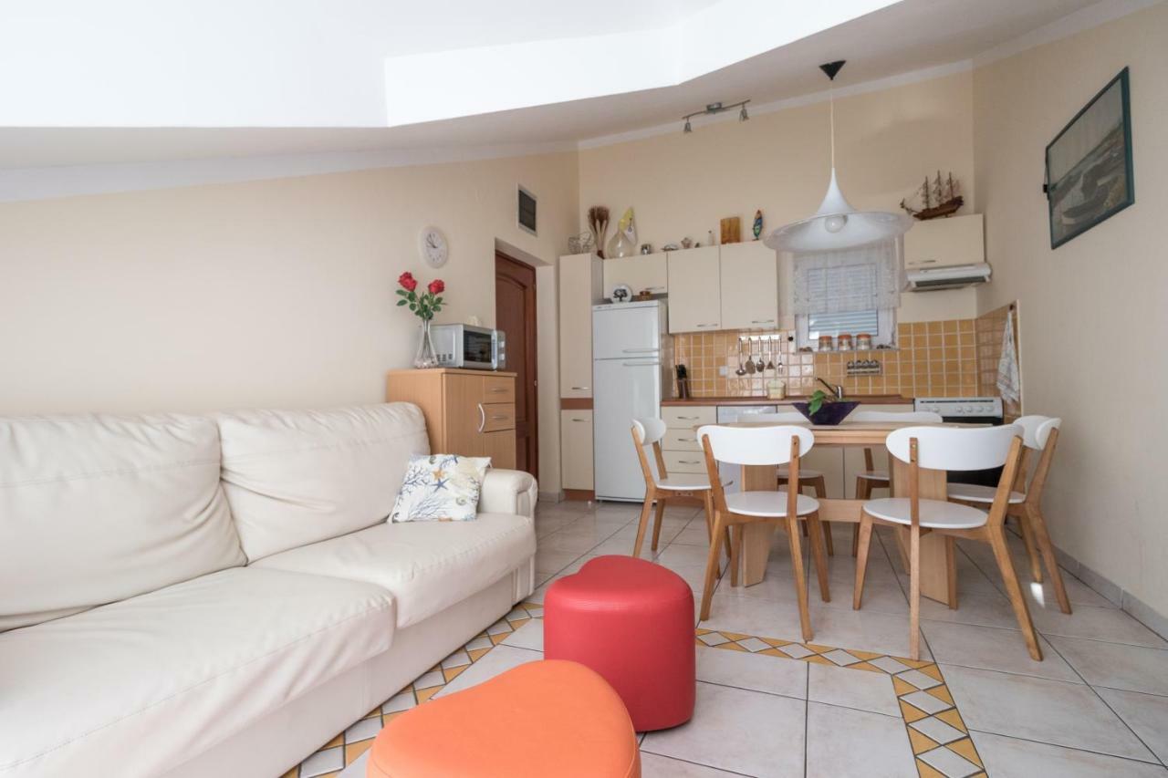 Apartament Apartman Nena Turanj Zewnętrze zdjęcie